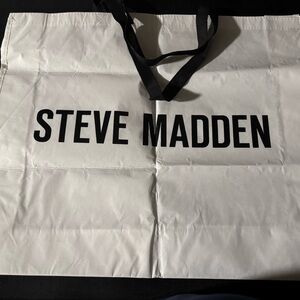 STEVE Madden XL White Logo Inner Pocket